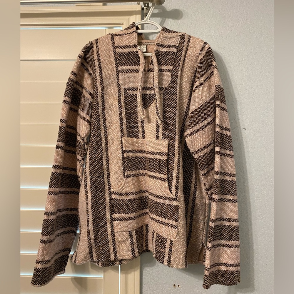Beach pullover
